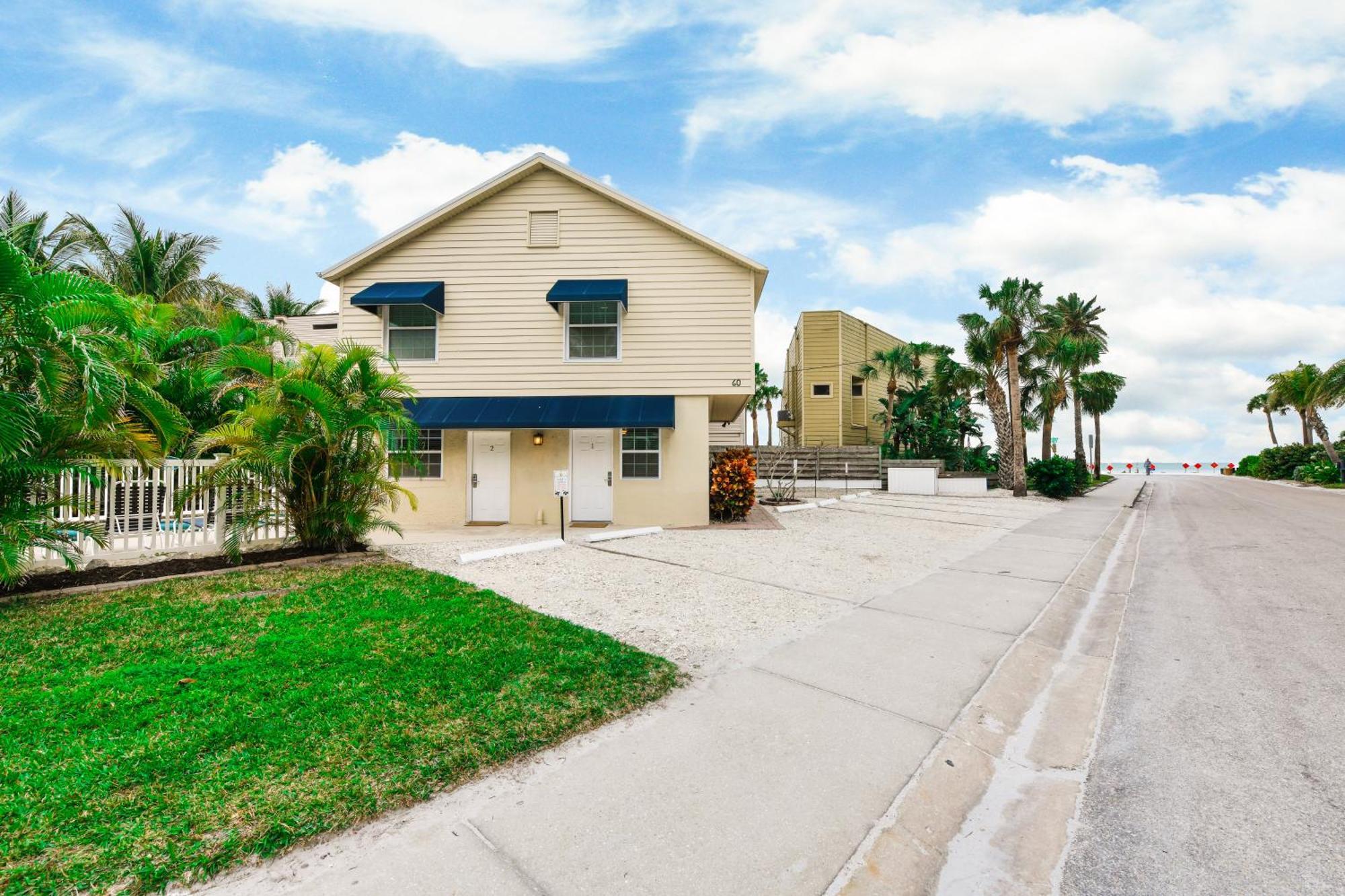 Parrot Beach Cottages Siesta Key Bilik gambar