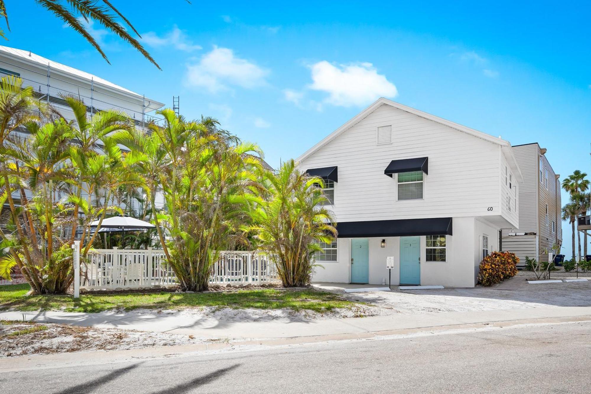 Parrot Beach Cottages Siesta Key Bilik gambar