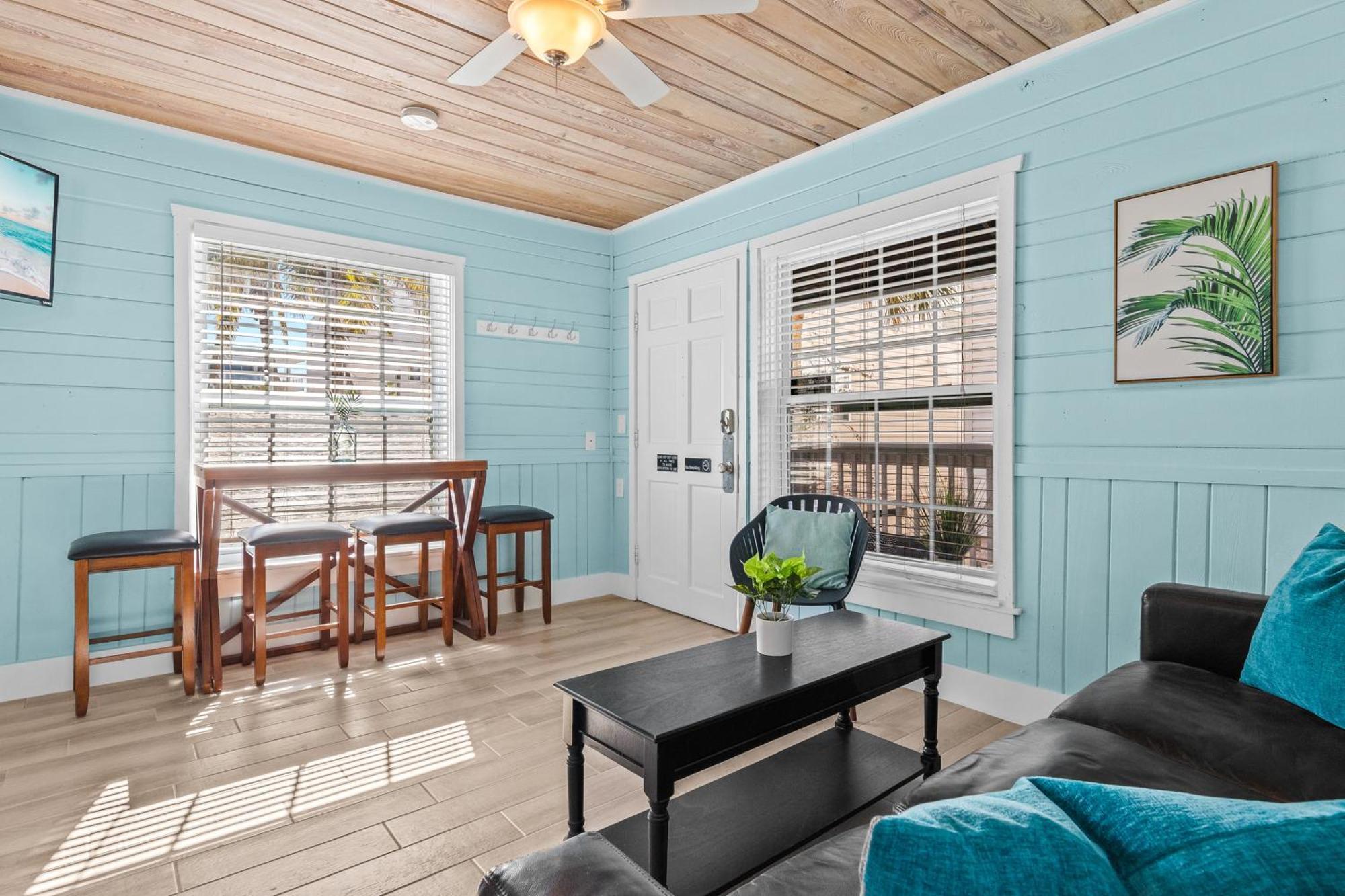 Parrot Beach Cottages Siesta Key Bilik gambar